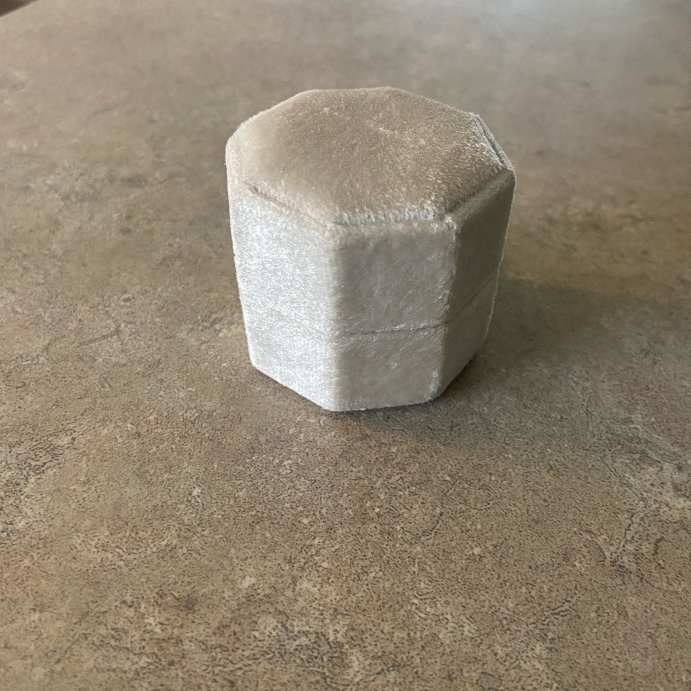 Ring Box - Picture 3 of 3